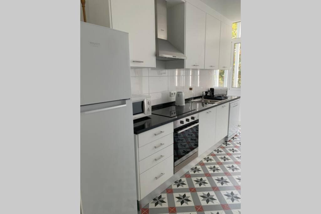 Casa Do Largo Sardinha - Very Central Apartment With Ac Lisbon Luaran gambar